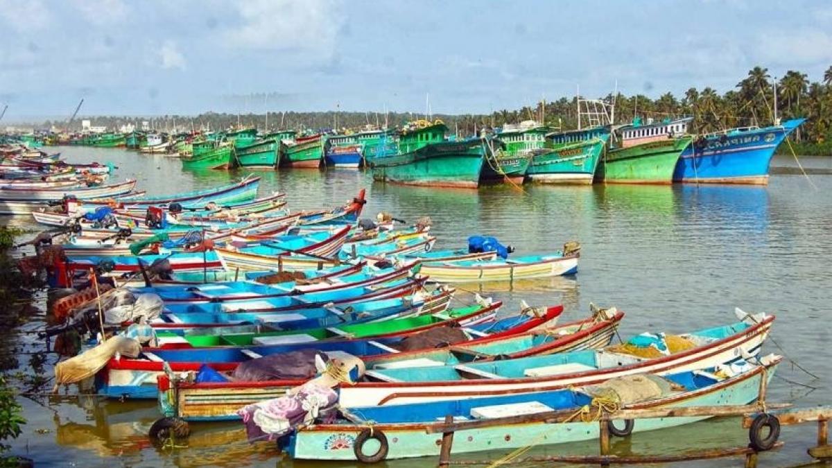 மீன்பிடித் தடைக்காலம் அமலுக்கு வந்தது